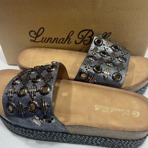 Lunnah Bella NWT sandals